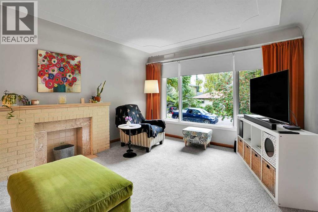 3216 27 Street Sw, Calgary, Alberta  T3E 2G8 - Photo 5 - A2344159