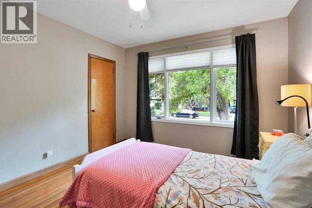 3216 27 Street Sw, Calgary, Alberta  T3E 2G8 - Photo 12 - A2344159