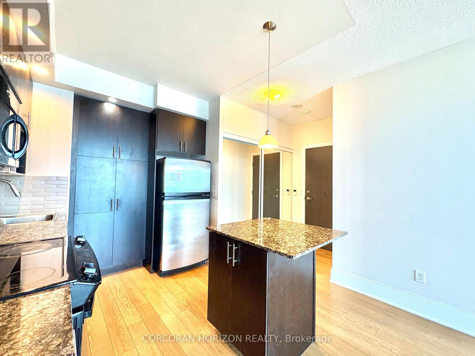 2810 - 181 Wynford Drive, Toronto, Ontario  M3C 0C6 - Photo 11 - C13802108