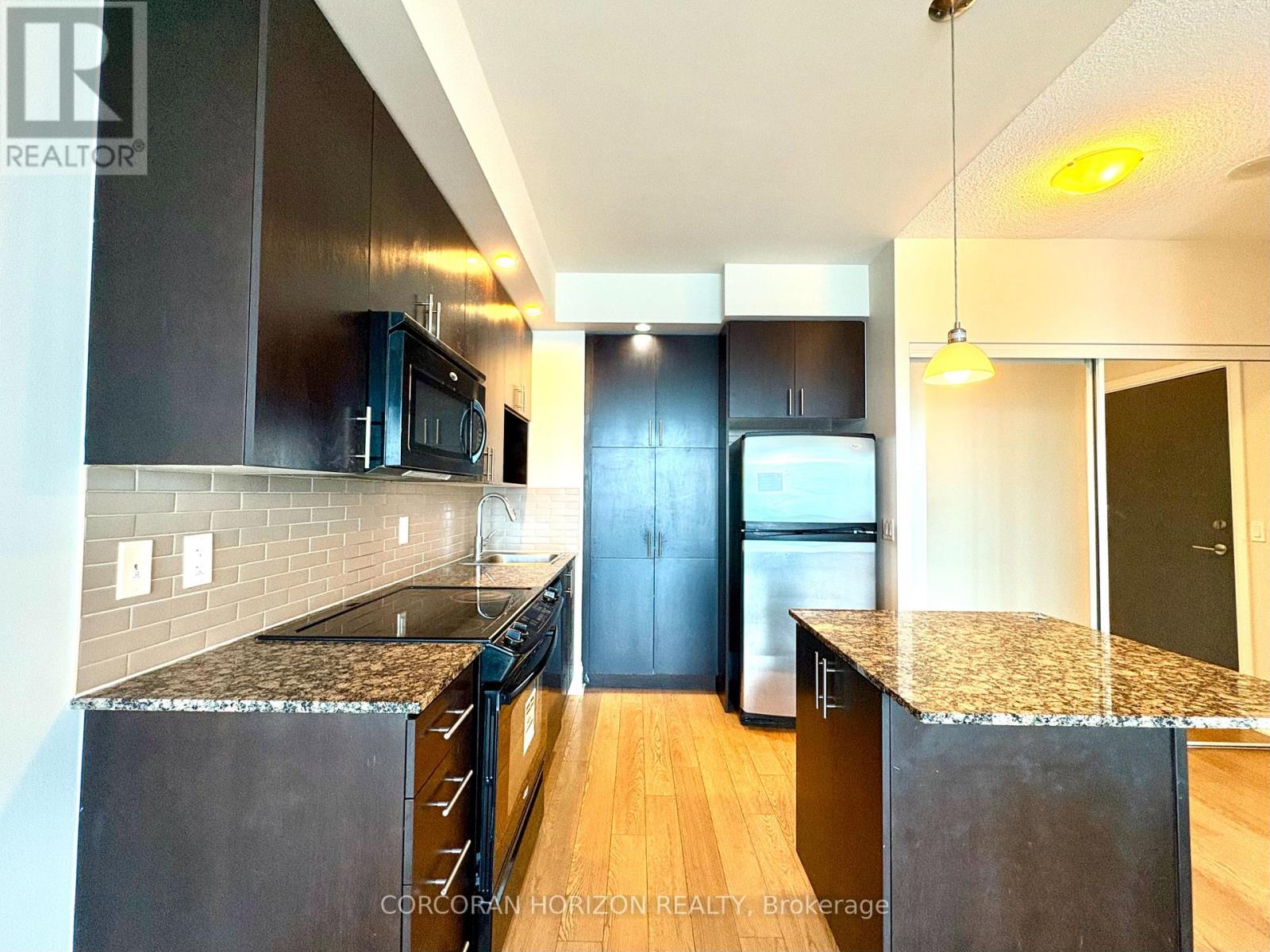 2810 - 181 Wynford Drive, Toronto, Ontario  M3C 0C6 - Photo 4 - C13802108