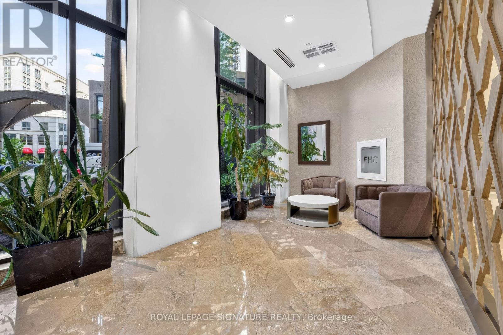 2122 - 15 Northtown Way, Toronto, Ontario  M2N 7A2 - Photo 22 - C13802182