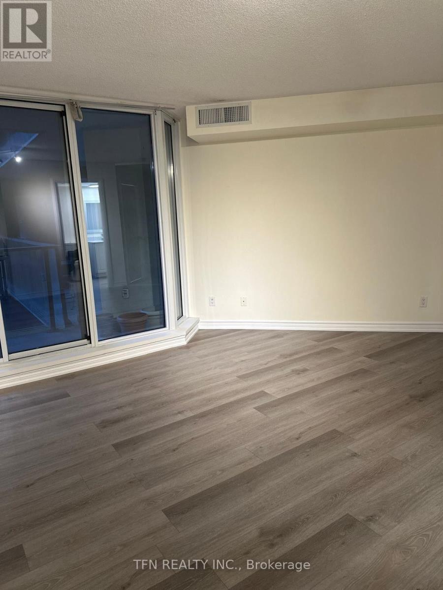 111 Elizabeth Street, Toronto, Ontario  M5G 1P7 - Photo 2 - C13802188