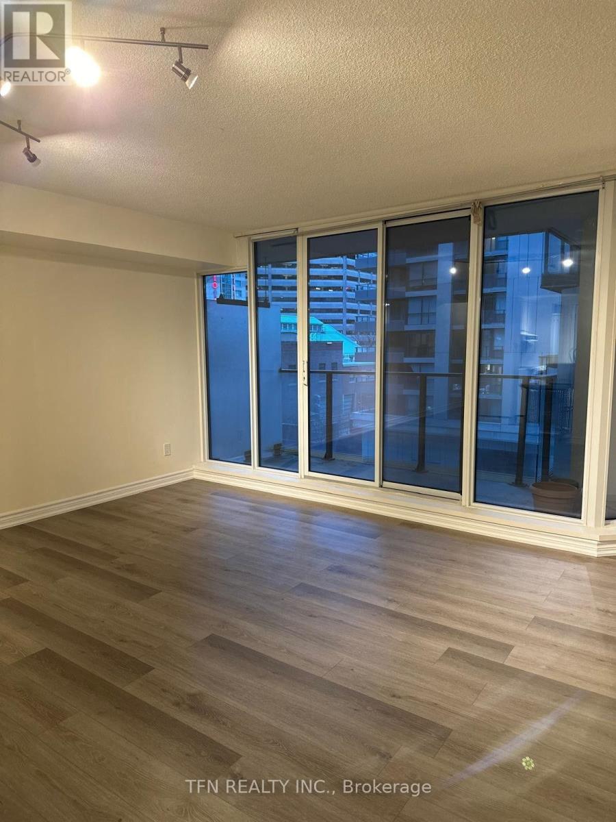 111 Elizabeth Street, Toronto, Ontario  M5G 1P7 - Photo 7 - C13802188