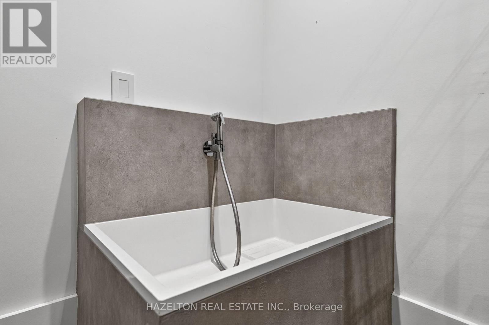 228 Glen Road, Toronto, Ontario  M4W 2X3 - Photo 29 - C13802202