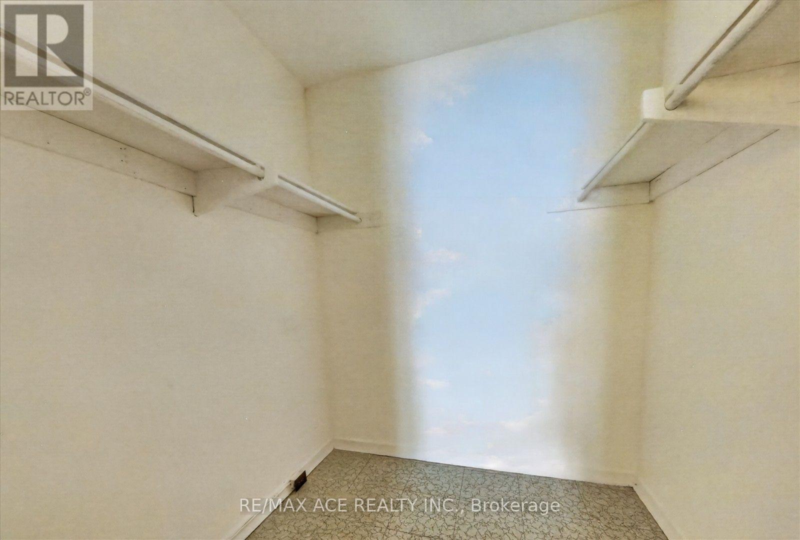 803 - 2 Glamorgan Avenue, Toronto, Ontario  M1P 2M8 - Photo 27 - E13802210