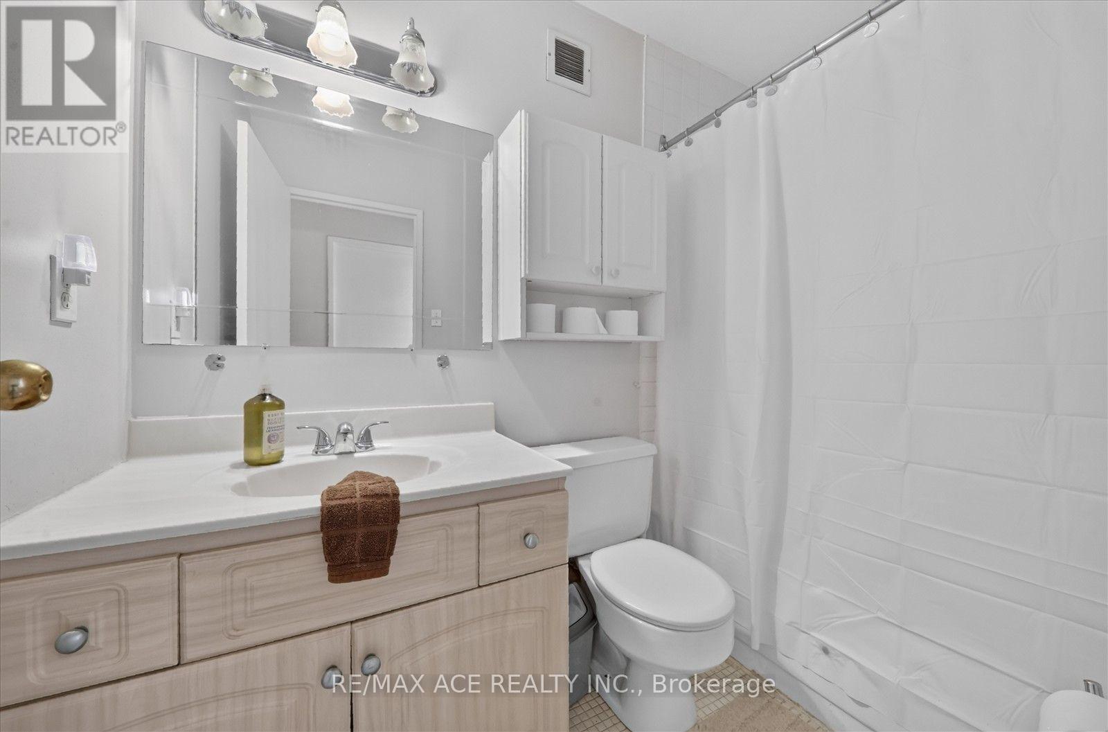 803 - 2 Glamorgan Avenue, Toronto, Ontario  M1P 2M8 - Photo 28 - E13802210