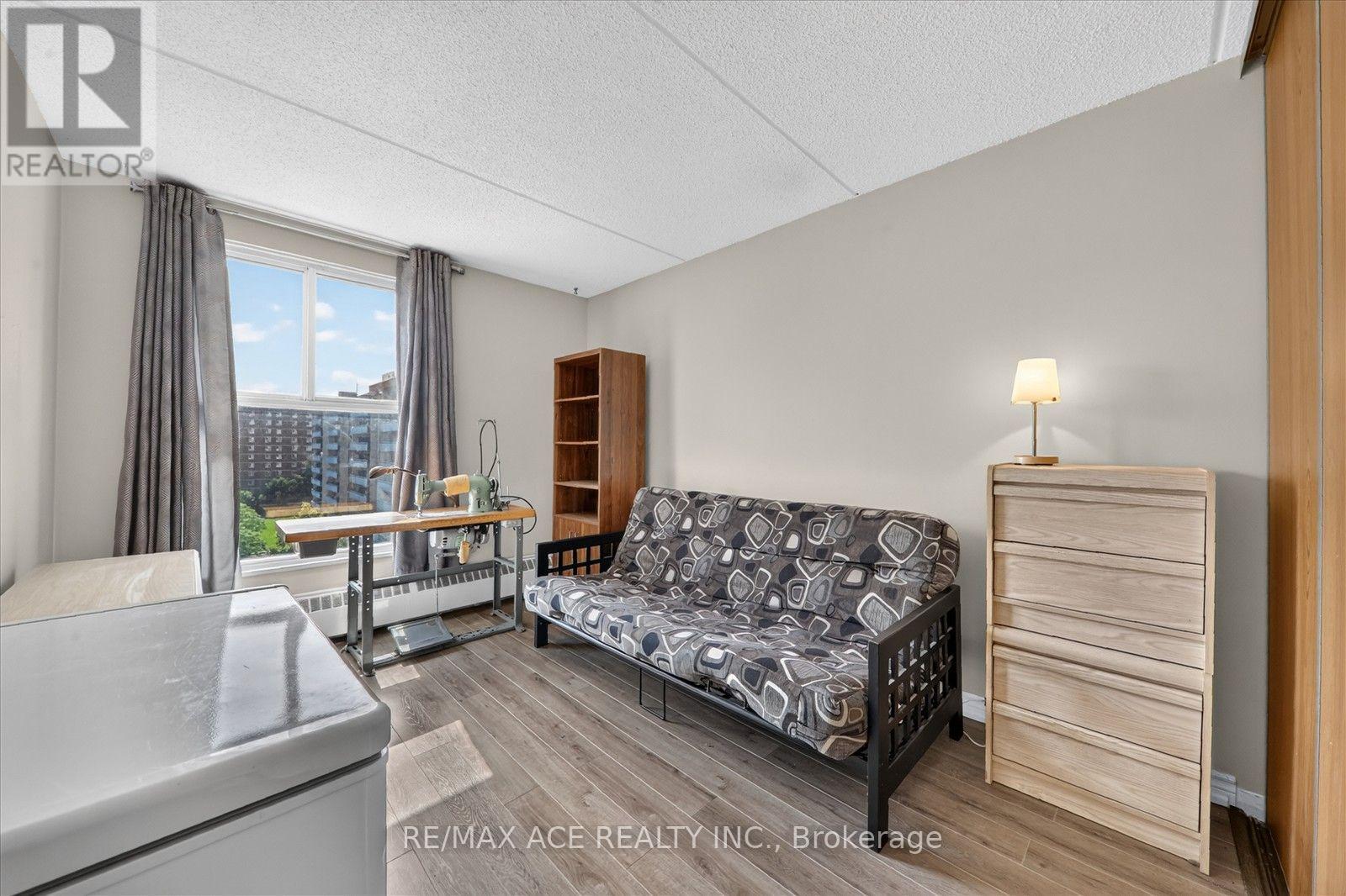 803 - 2 Glamorgan Avenue, Toronto, Ontario  M1P 2M8 - Photo 29 - E13802210
