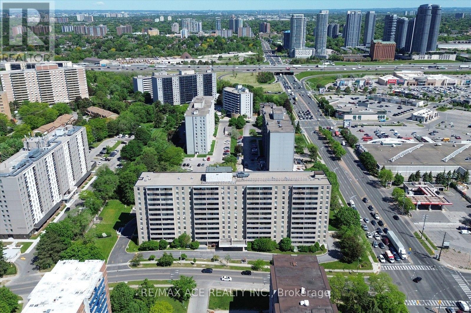 803 - 2 Glamorgan Avenue, Toronto, Ontario  M1P 2M8 - Photo 3 - E13802210