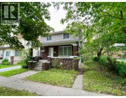 258 Detroit, Windsor, Ontario