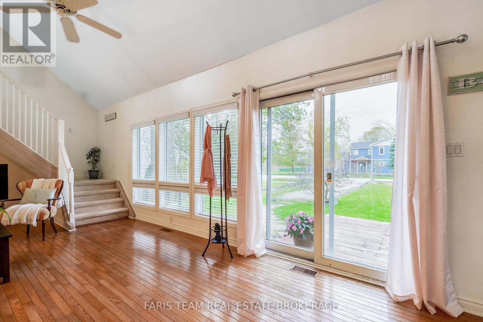 2720 Ireton Street, Innisfil, Ontario  L9S 2J2 - Photo 3 - N13802072