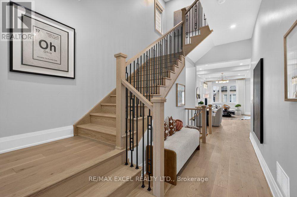 17 Cinquefoil Street, Richmond Hill, Ontario  L4E 1J9 - Photo 5 - N13802110