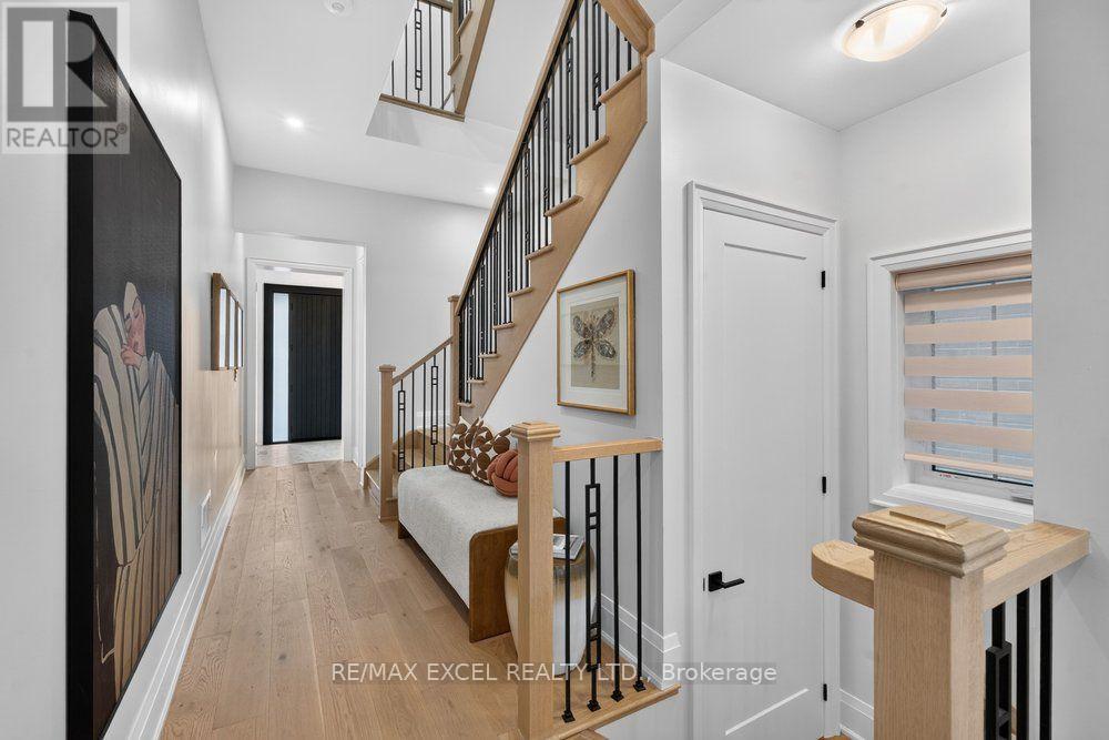 17 Cinquefoil Street, Richmond Hill, Ontario  L4E 1J9 - Photo 6 - N13802110
