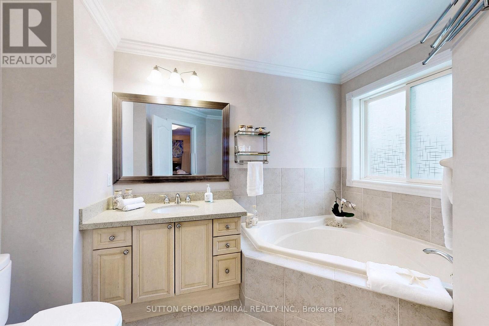 66 Tuscana Boulevard, Vaughan, Ontario  L4K 5J5 - Photo 25 - N13802134