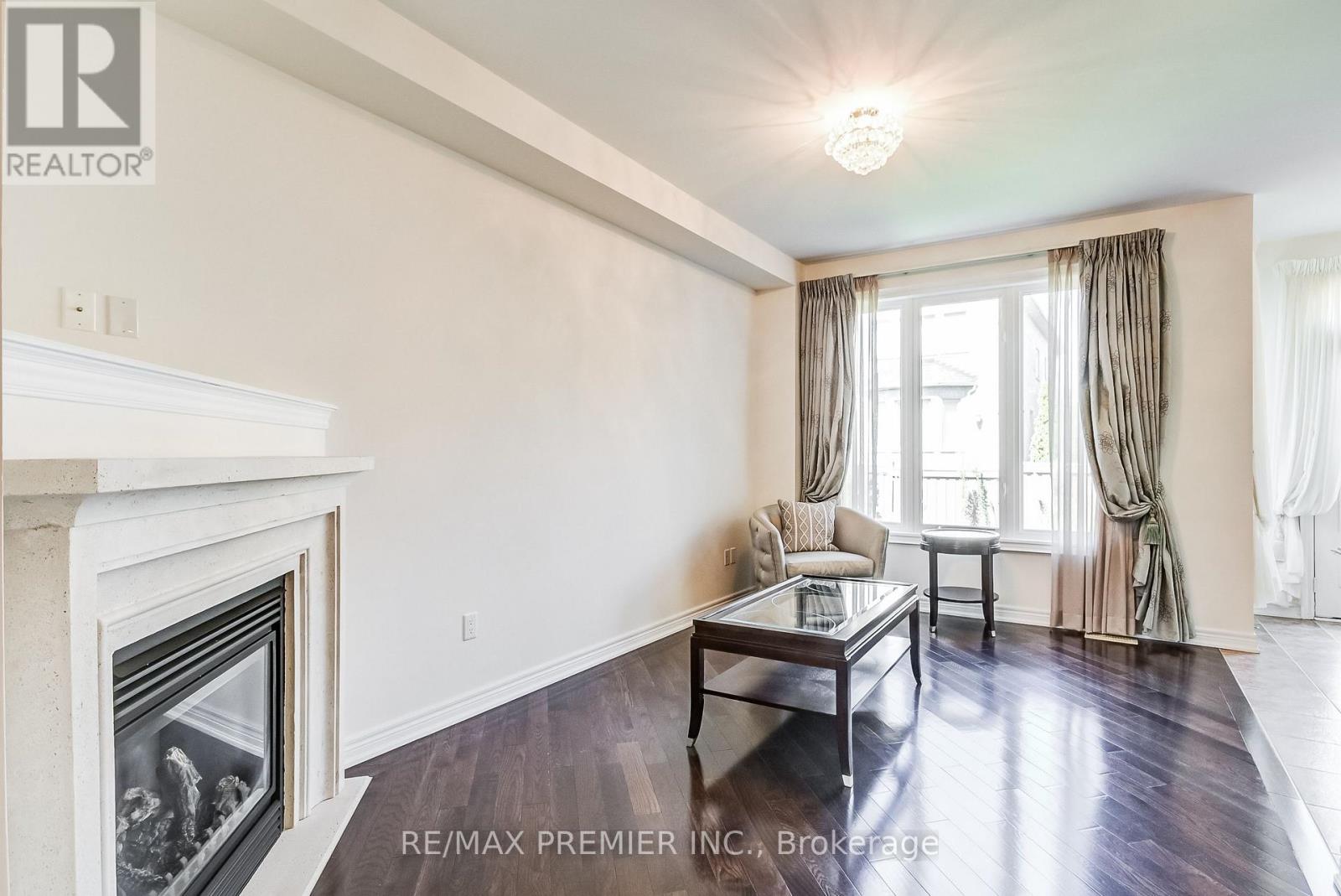 246 Hansard Drive, Vaughan, Ontario  L4H 0W1 - Photo 12 - N13802140