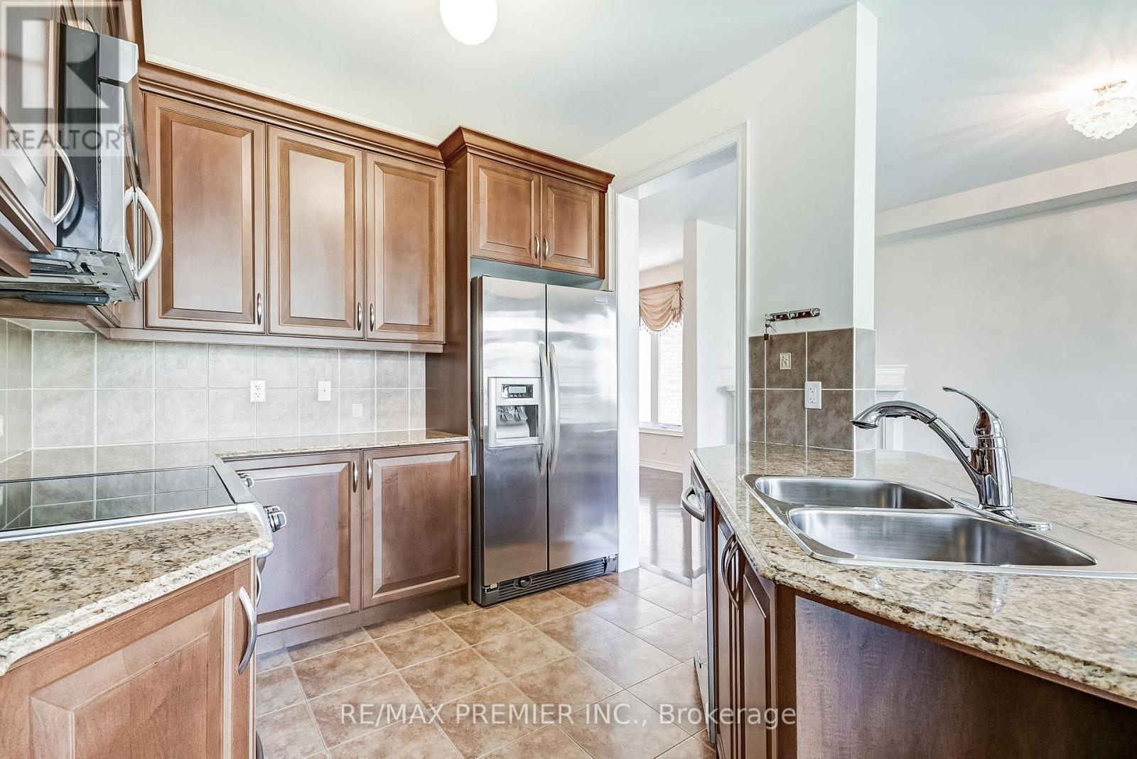 246 Hansard Drive, Vaughan, Ontario  L4H 0W1 - Photo 21 - N13802140