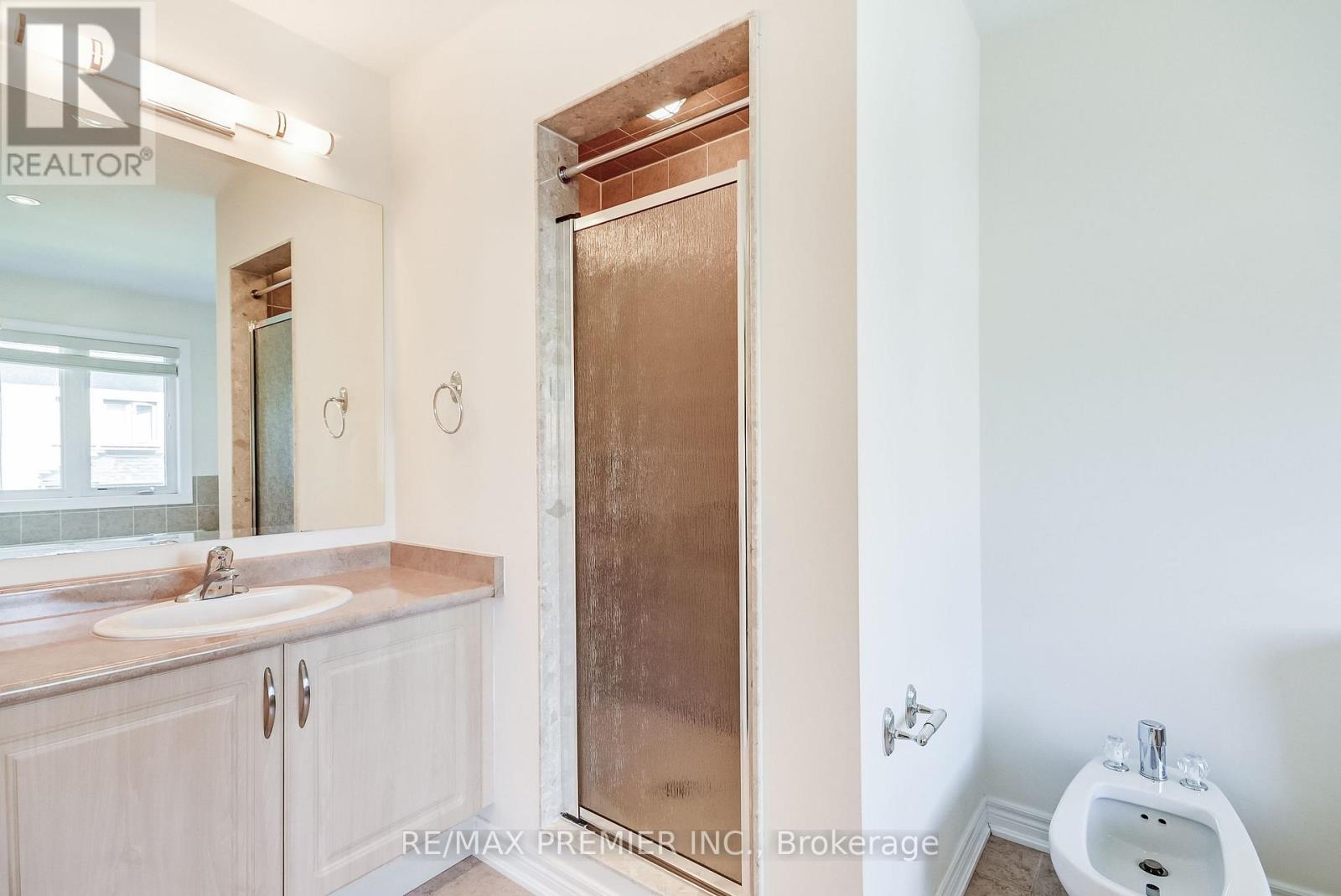 246 Hansard Drive, Vaughan, Ontario  L4H 0W1 - Photo 33 - N13802140
