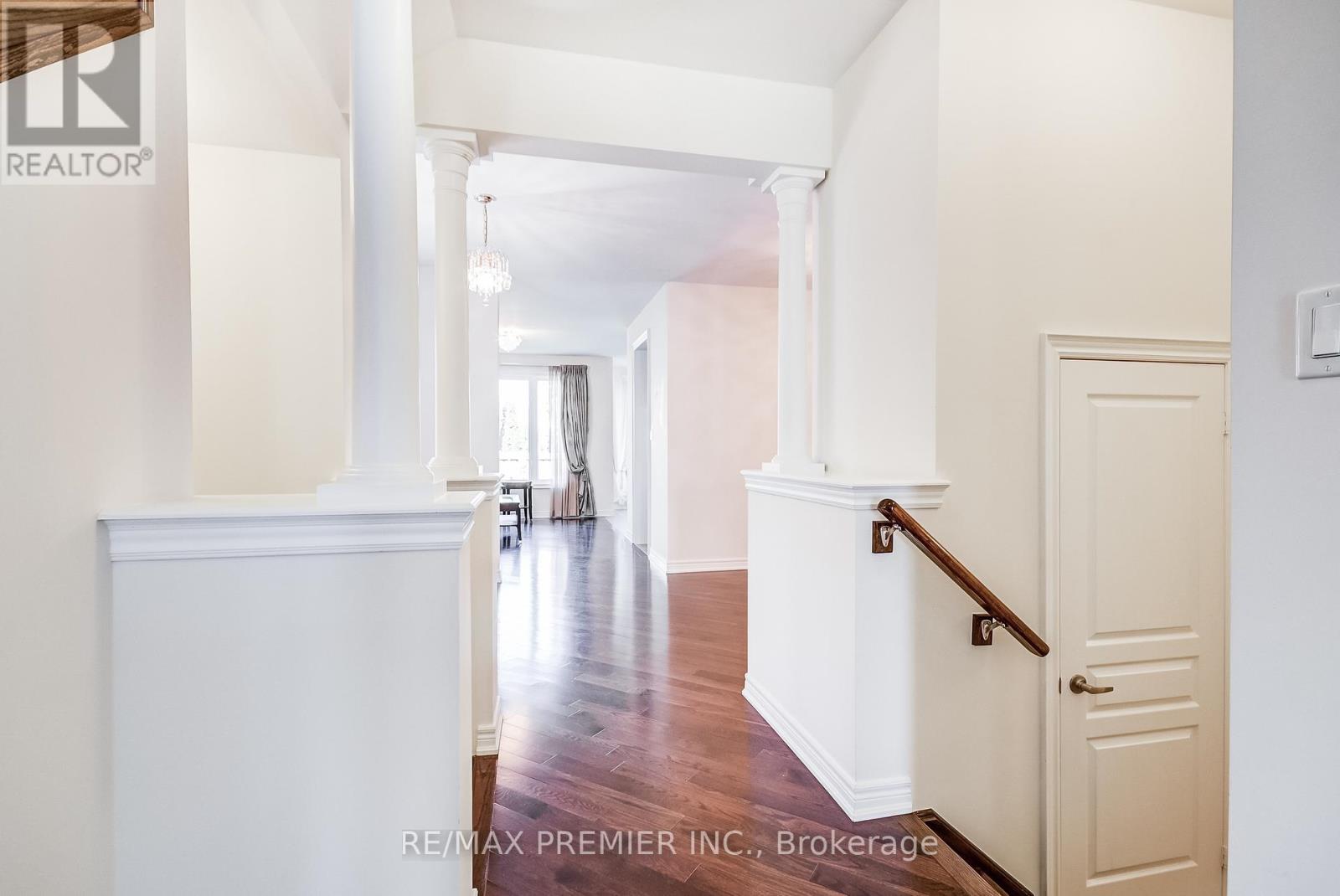 246 Hansard Drive, Vaughan, Ontario  L4H 0W1 - Photo 6 - N13802140
