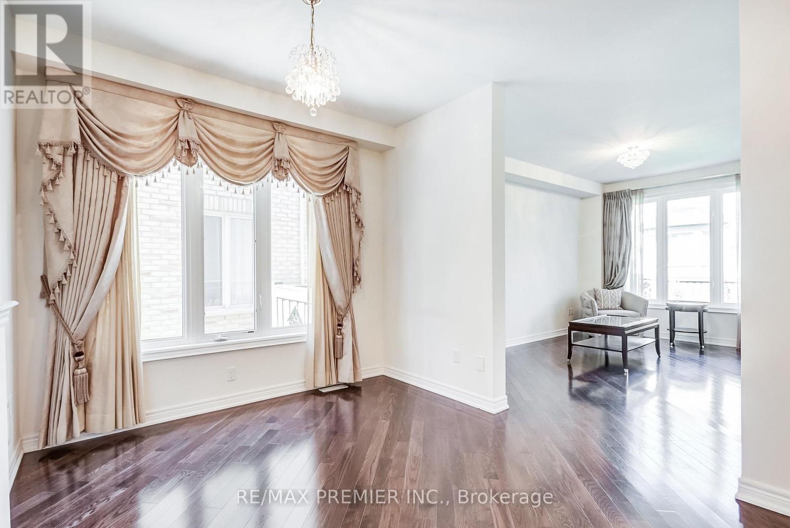 246 Hansard Drive, Vaughan, Ontario  L4H 0W1 - Photo 8 - N13802140