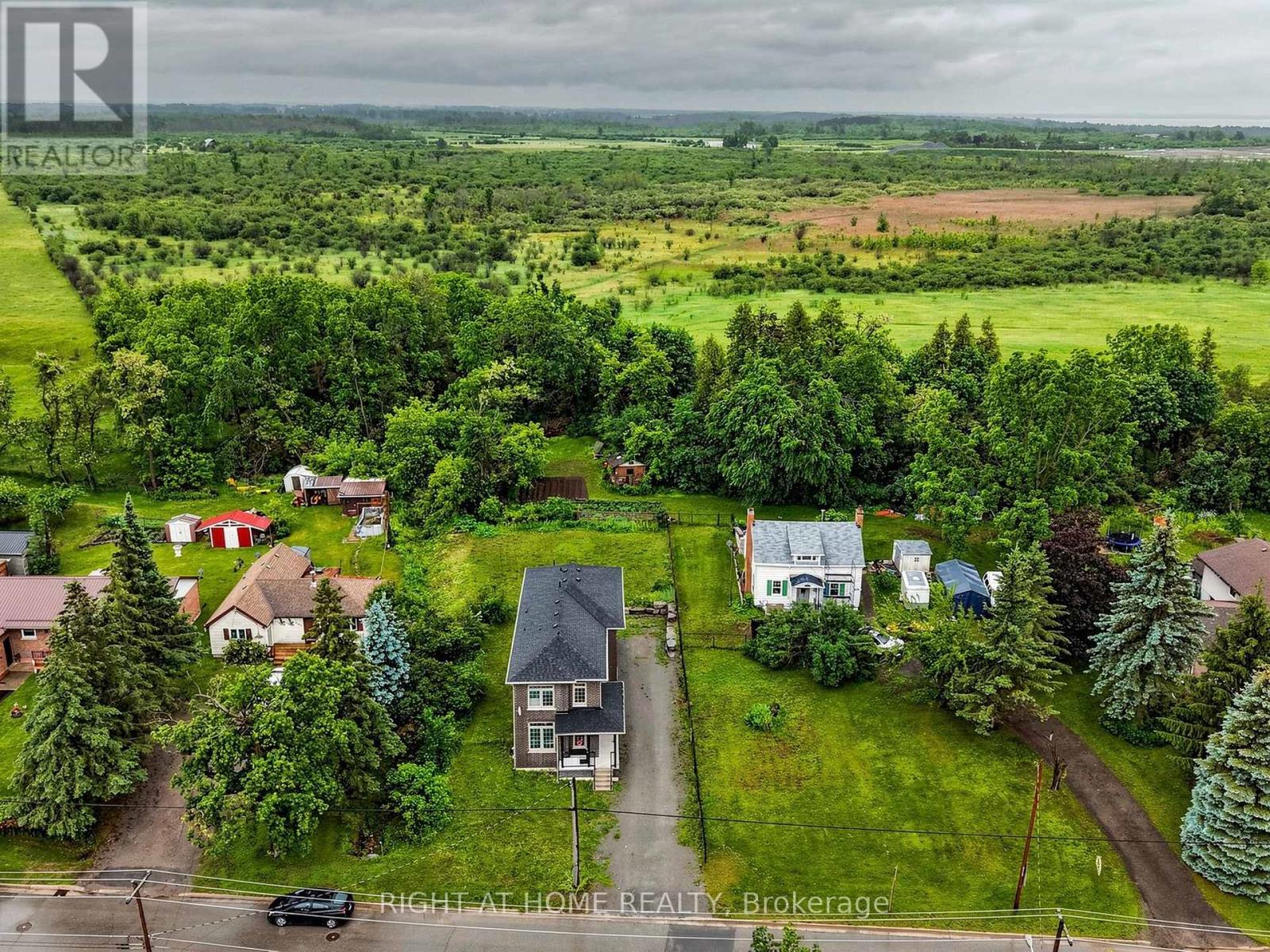 637 Simcoe Street, Brock, Ontario  L0K 1A0 - Photo 17 - N13802256