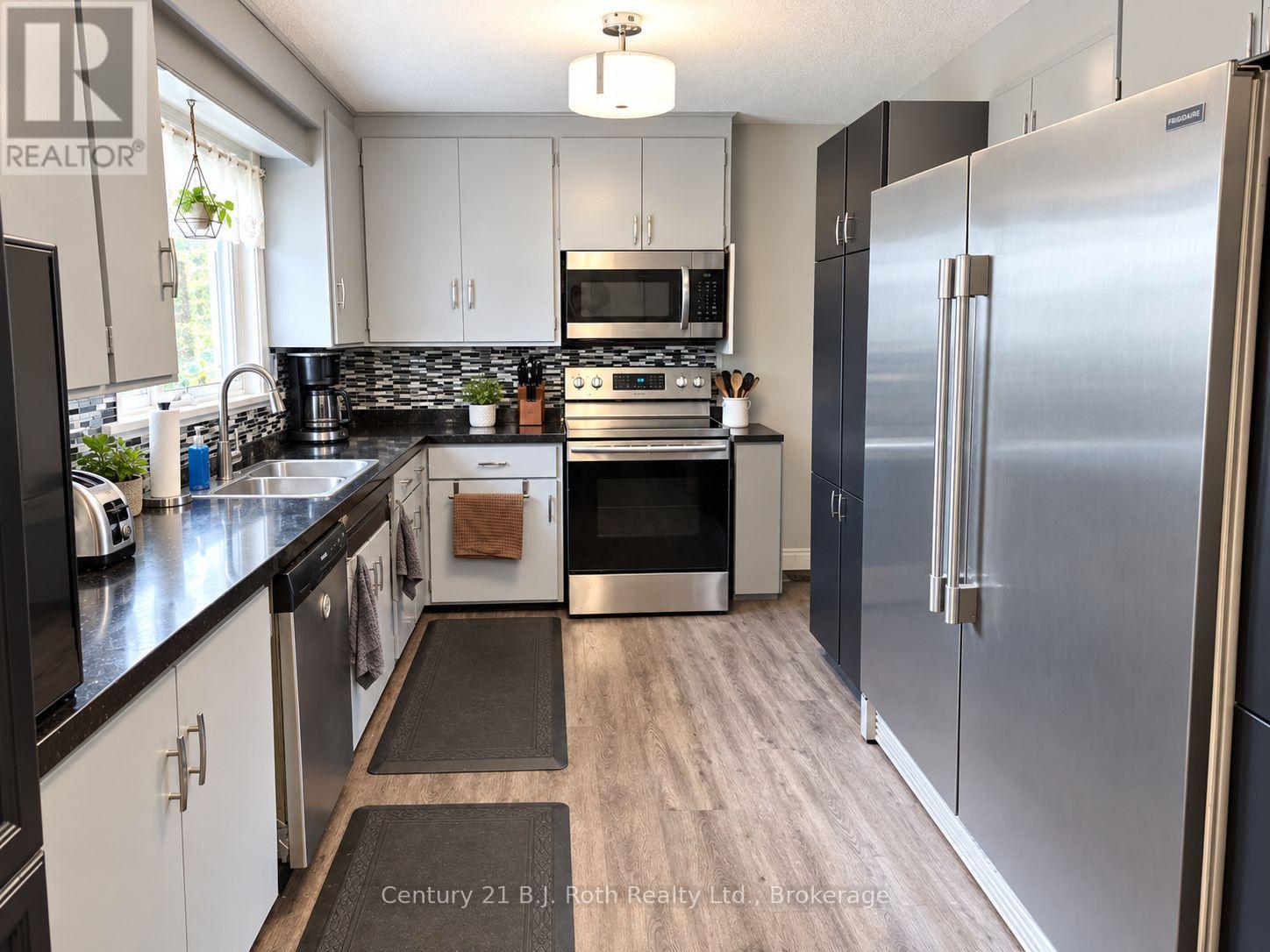 96 Jamieson Crescent, Oro-Medonte, Ontario  L3V 0H8 - Photo 4 - S13802176
