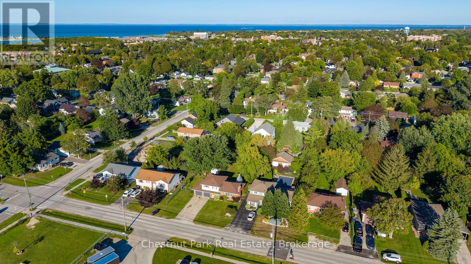 301 Spruce Street, Collingwood, Ontario  L9Y 3H2 - Photo 11 - S13802206