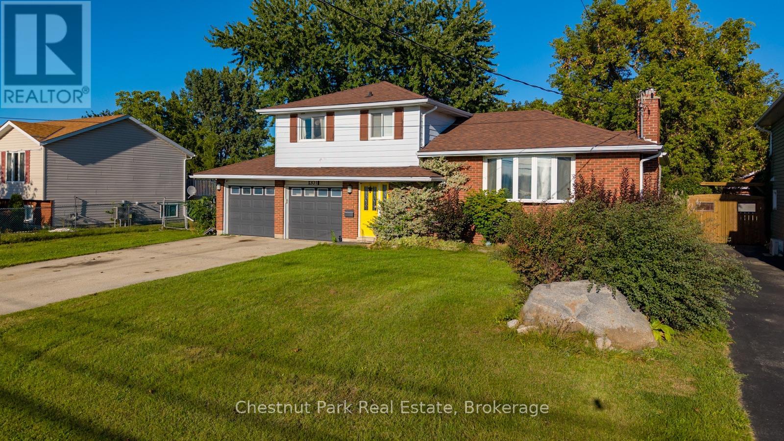 301 Spruce Street, Collingwood, Ontario  L9Y 3H2 - Photo 2 - S13802206