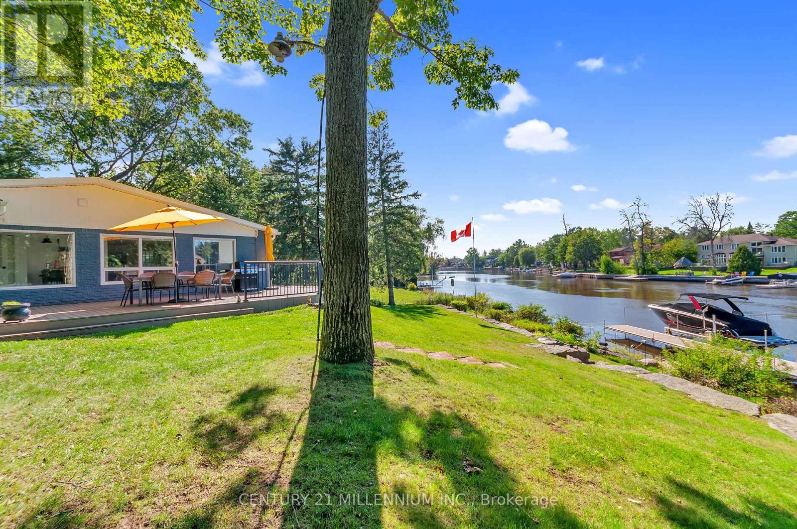 68 Edgewater Road, Wasaga Beach, Ontario  L9Z 2W3 - Photo 4 - S13802166