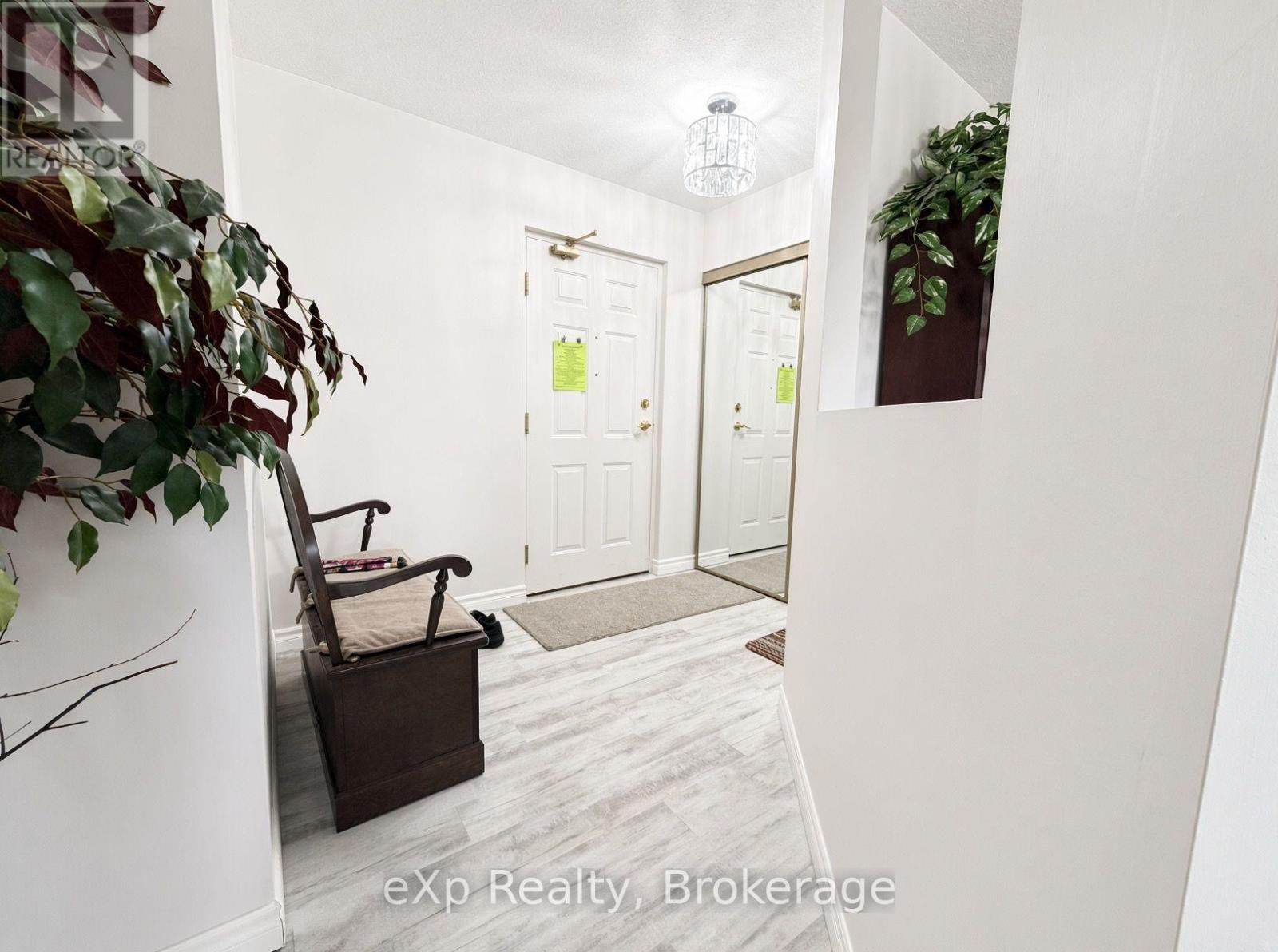 604 - 536 11th Avenue, Hanover, Ontario N4N 2S4 - Photo 7 - X13802130
