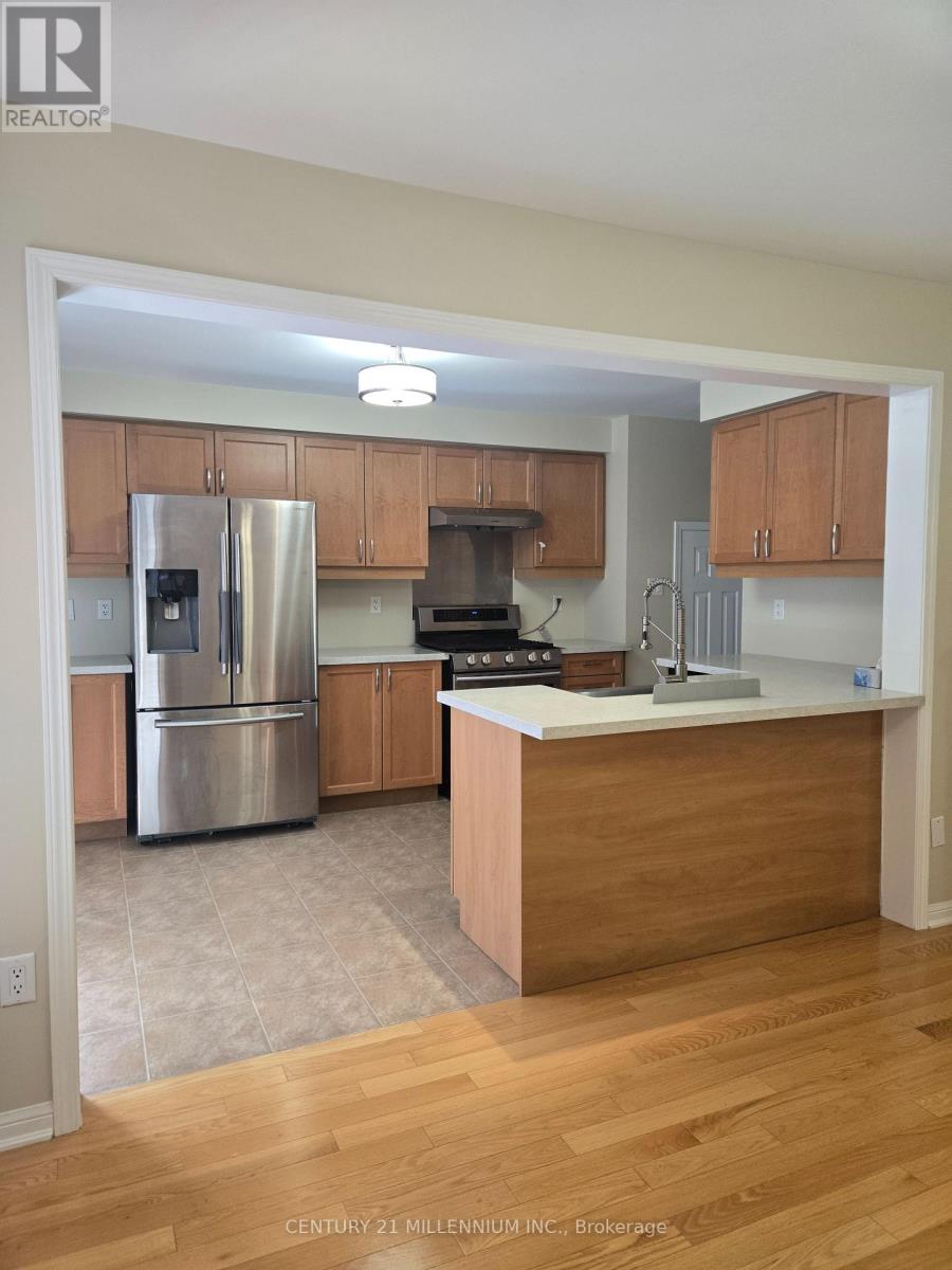 828 Herman Way, Milton, Ontario  L9T 7B1 - Photo 8 - W13802086