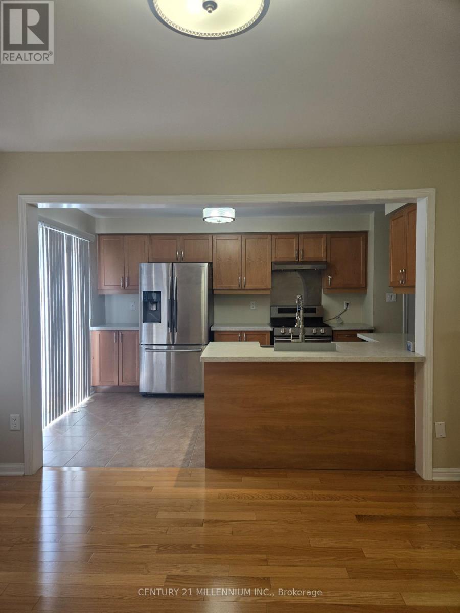 828 Herman Way, Milton, Ontario  L9T 7B1 - Photo 9 - W13802086