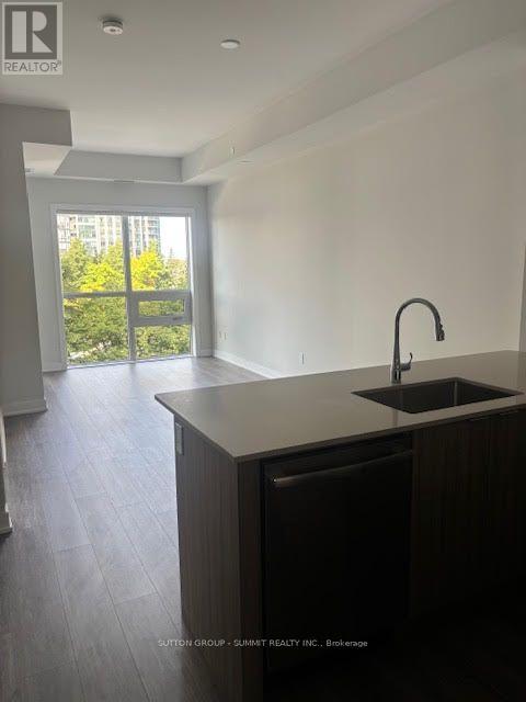 319 - 430 Square One Drive, Mississauga, Ontario  L5B 0R7 - Photo 12 - W13802118