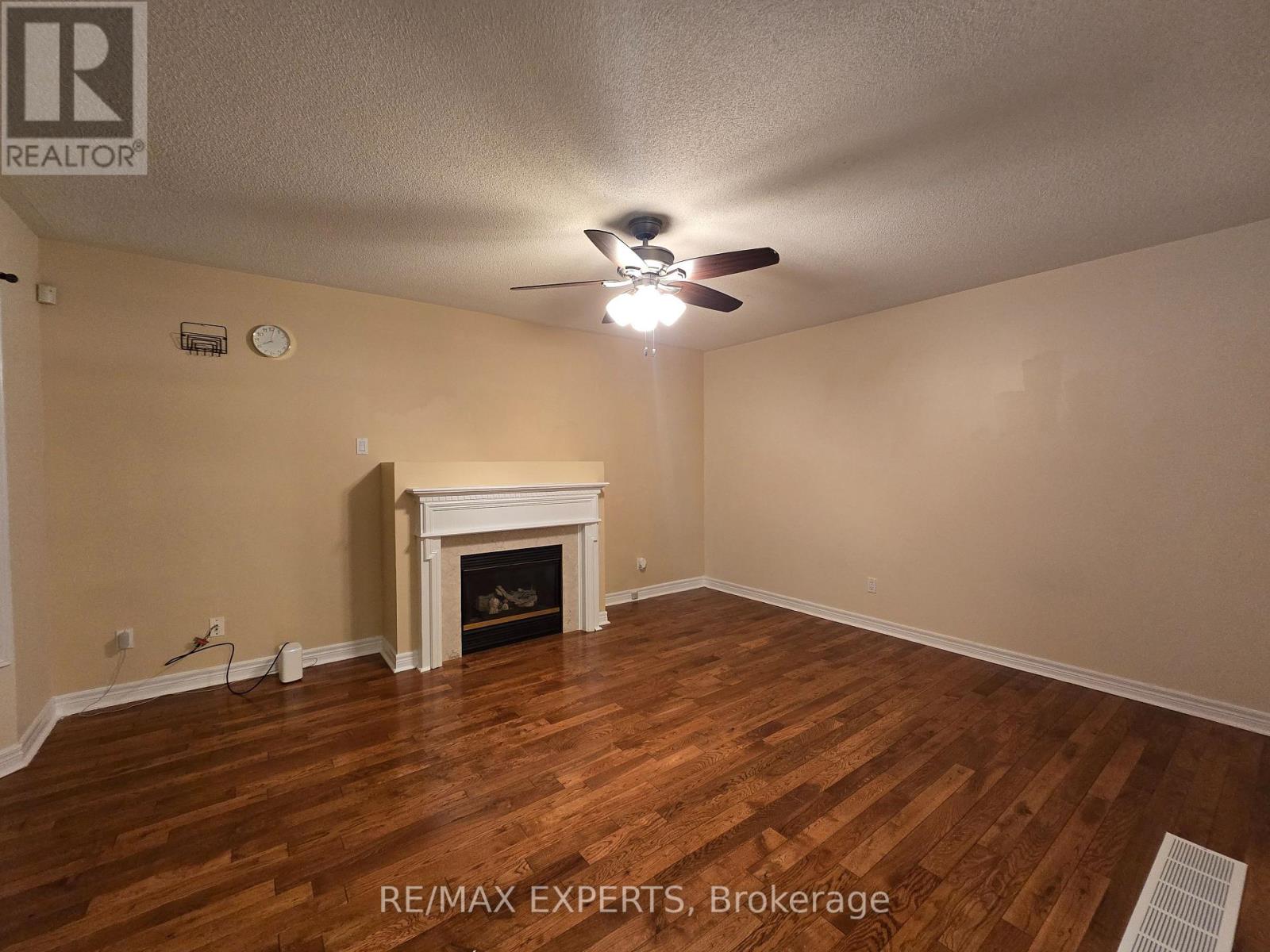 48 Dunvegan Crescent, Brampton (Fletcher's Meadow), Ontario  L7A 2Y2 - Photo 11 - W13802120