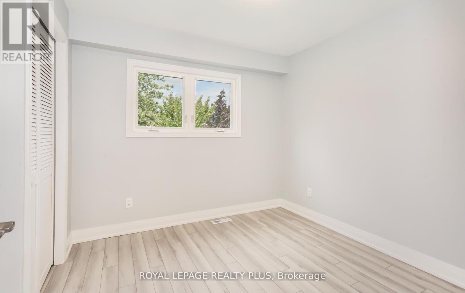 Rear - 2844 Kingsberry Crescent, Mississauga, Ontario  L5B 2K9 - Photo 15 - W13802142