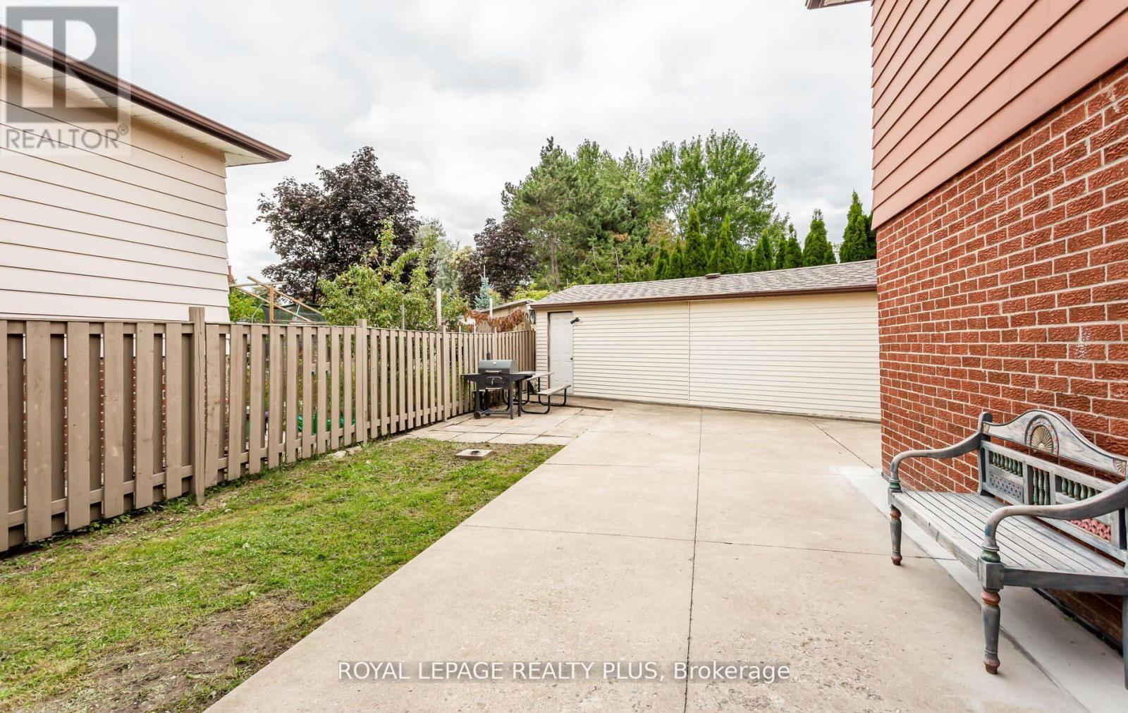 Rear - 2844 Kingsberry Crescent, Mississauga, Ontario  L5B 2K9 - Photo 27 - W13802142