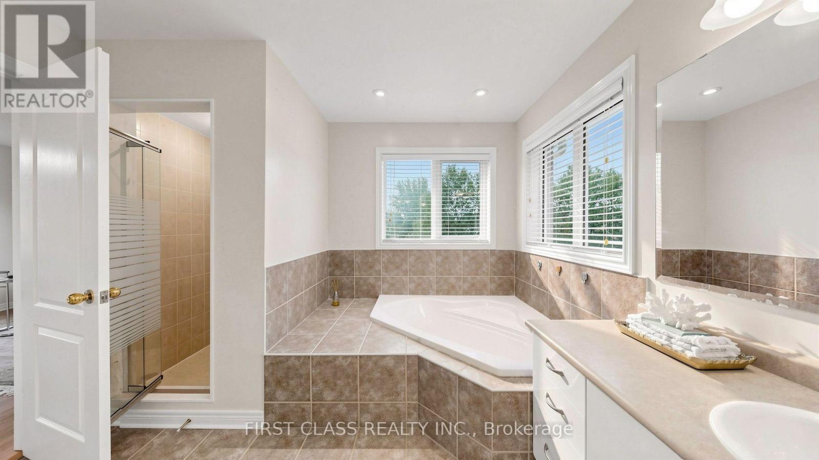 3292 Topeka Drive, Mississauga, Ontario  L5M 7V1 - Photo 34 - W13802158