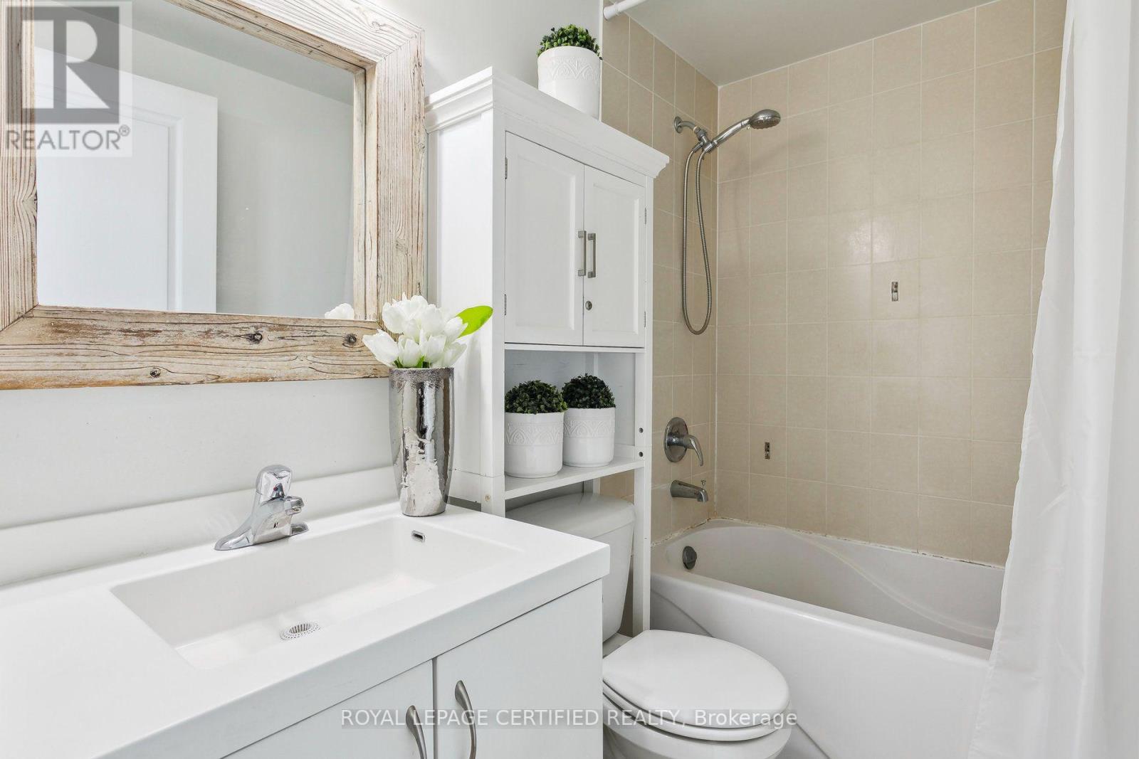 1208 - 2240 Lakeshore W Boulevard, Toronto (Mimico), Ontario  M8V 0B1 - Photo 16 - W13802174