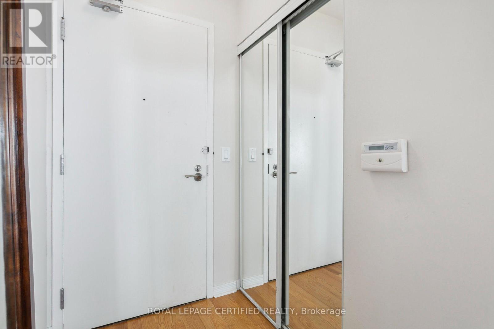 1208 - 2240 Lakeshore W Boulevard, Toronto (Mimico), Ontario  M8V 0B1 - Photo 6 - W13802174