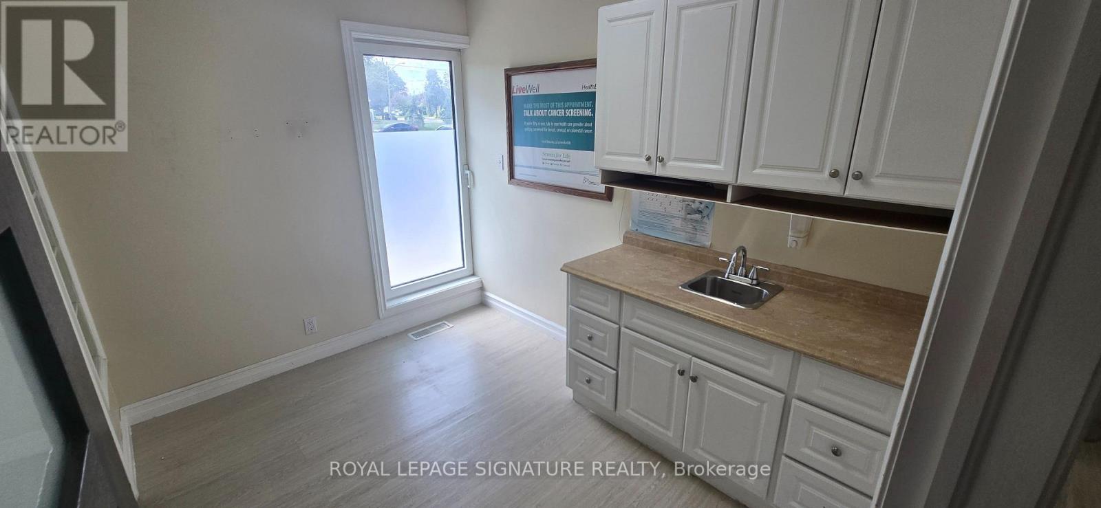 5085 Mclaughlin Road, Mississauga, Ontario  L5R 1B6 - Photo 3 - W13802194