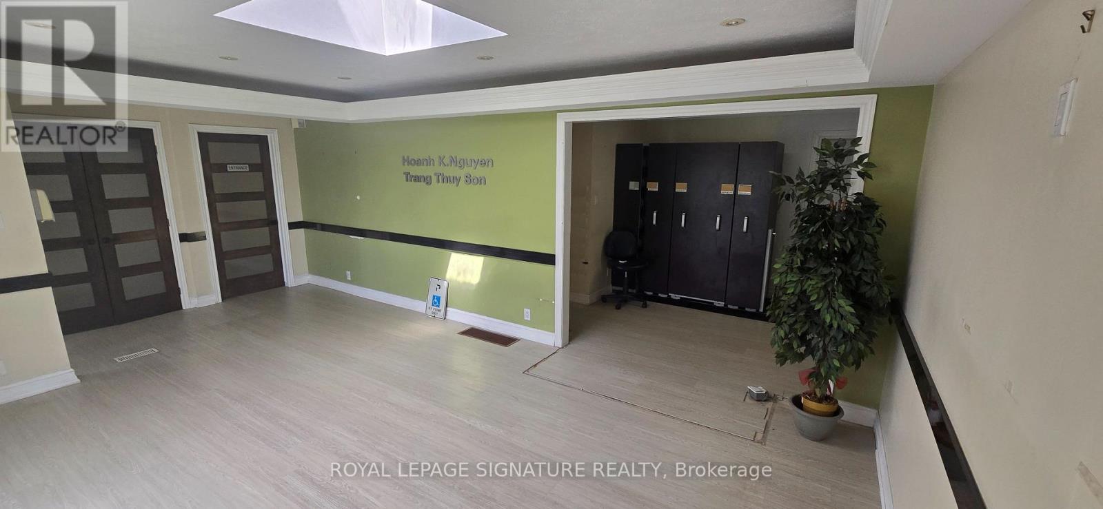 5085 Mclaughlin Road, Mississauga, Ontario  L5R 1B6 - Photo 6 - W13802194