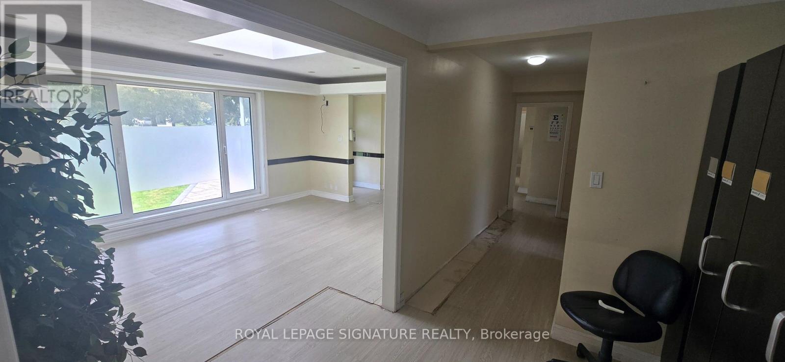5085 Mclaughlin Road, Mississauga, Ontario  L5R 1B6 - Photo 7 - W13802194
