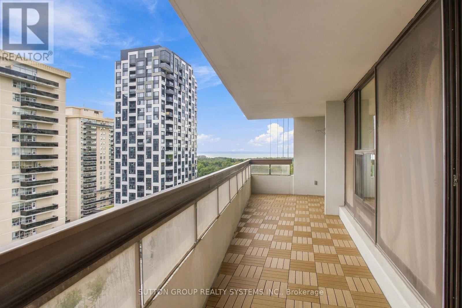 1501 - 100 Quebec Avenue, Toronto, Ontario  M6P 4B8 - Photo 21 - W13802204