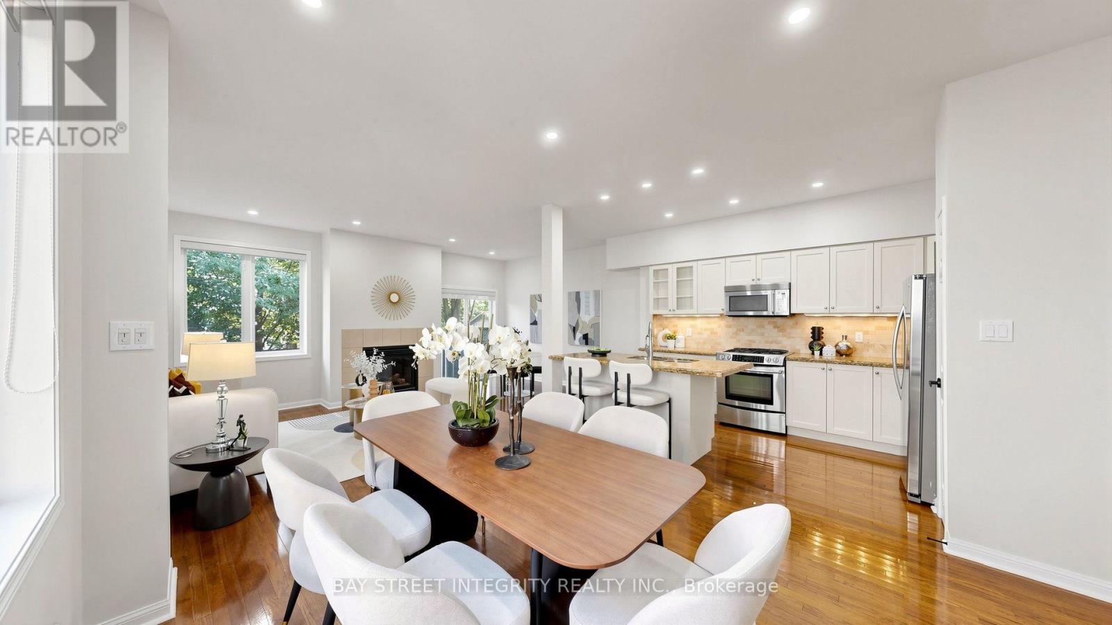 2048 Elmgrove Road, Oakville, Ontario  L6M 4Y5 - Photo 13 - W13802226