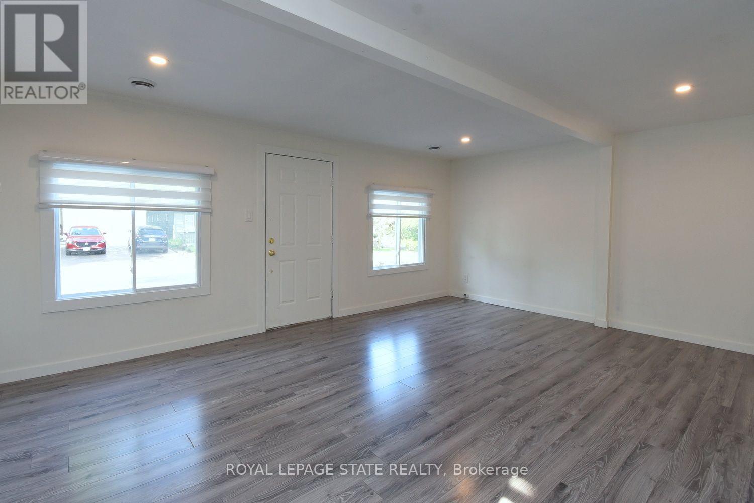 10 Graham Street, St. Catharines, Ontario  L8N 5L2 - Photo 4 - X13802260