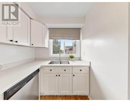 1258 COLEMAN COURT, Innisfil, Ontario