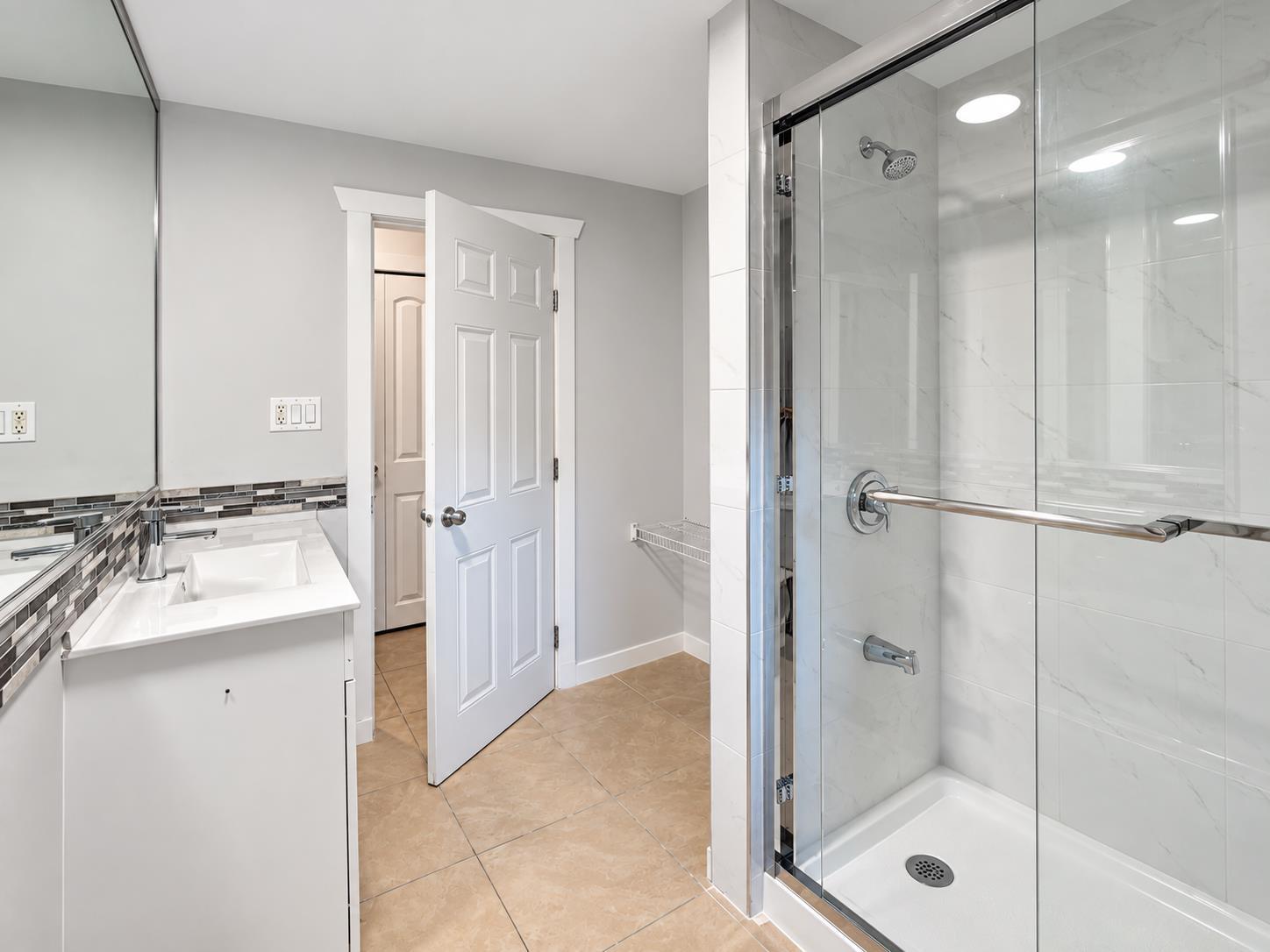 13897 56a Avenue, Surrey, British Columbia  V3X 2X5 - Photo 22 - R3164403