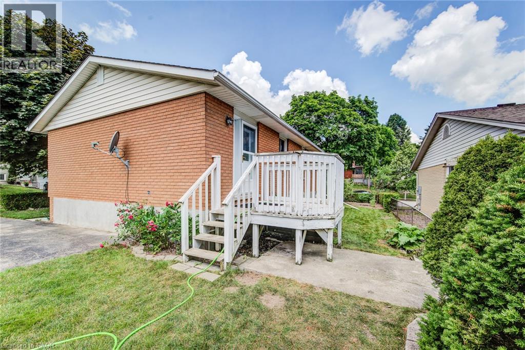 602 Highpoint Avenue, Waterloo, Ontario  N2L 4N1 - Photo 25 - 40864527