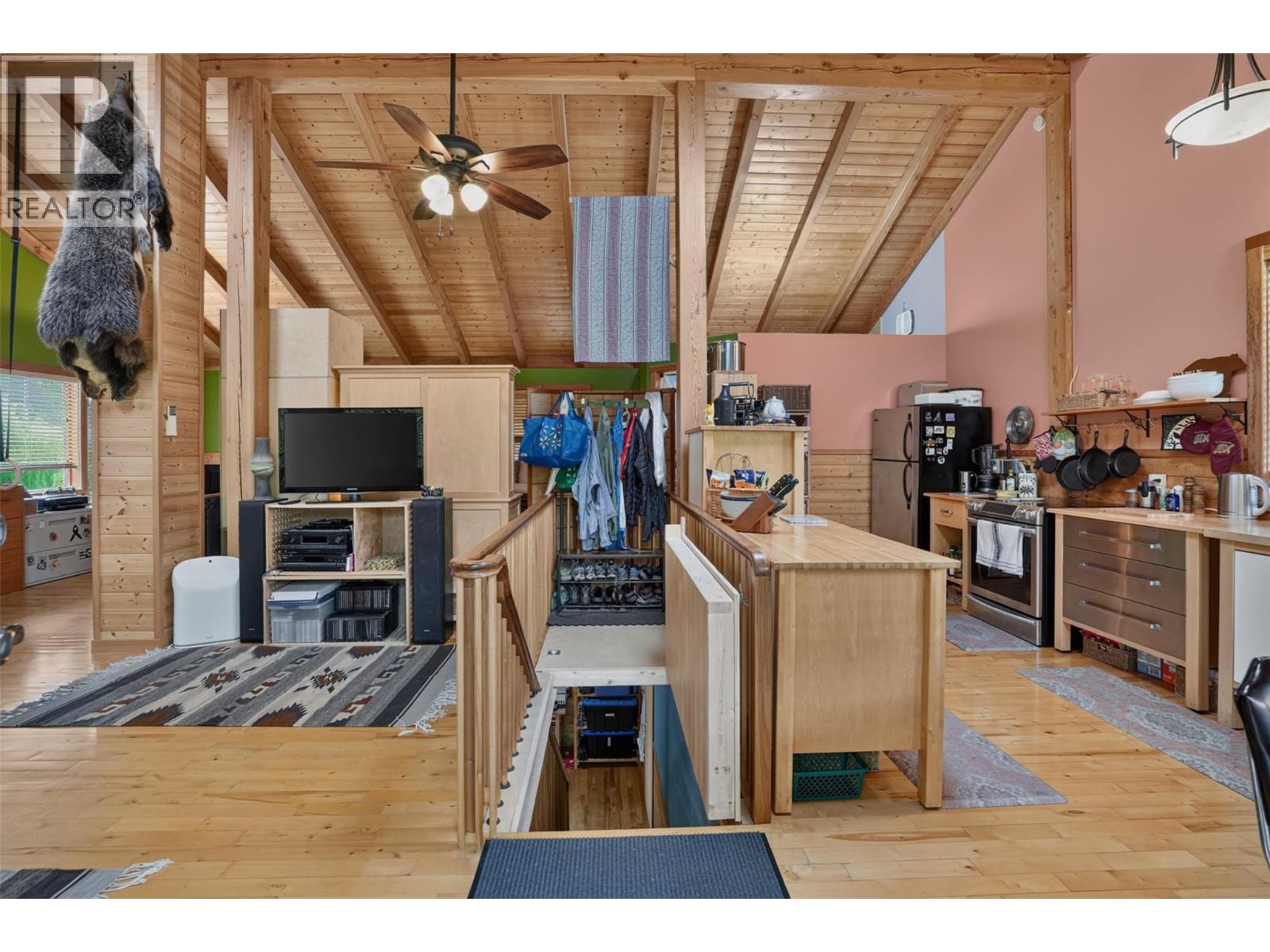 202 B Avenue, Kaslo, British Columbia V0G 1M0 - Photo 6 - 10393002