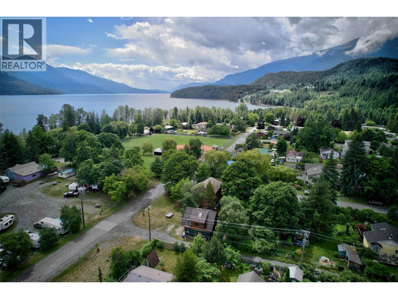202 B Avenue, Kaslo, British Columbia V0G 1M0 - Photo 71 - 10393002