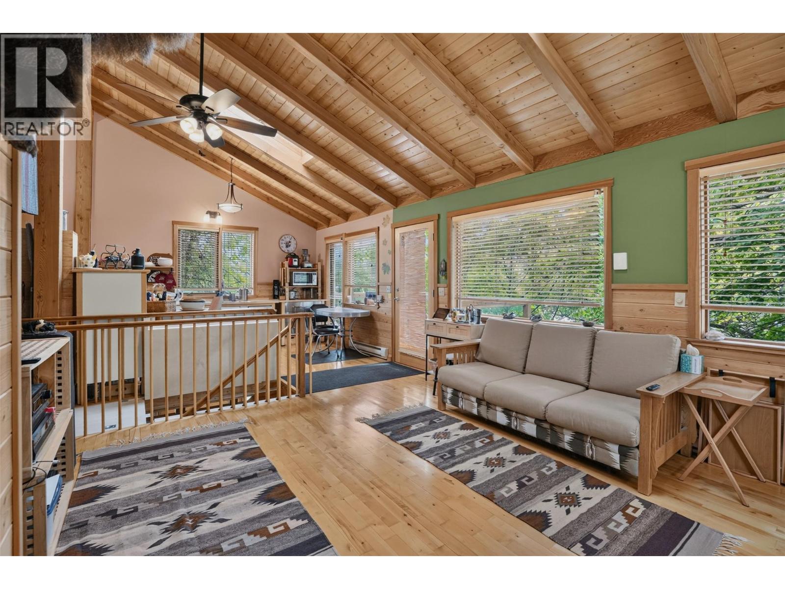 202 B Avenue, Kaslo, British Columbia V0G 1M0 - Photo 16 - 10393002