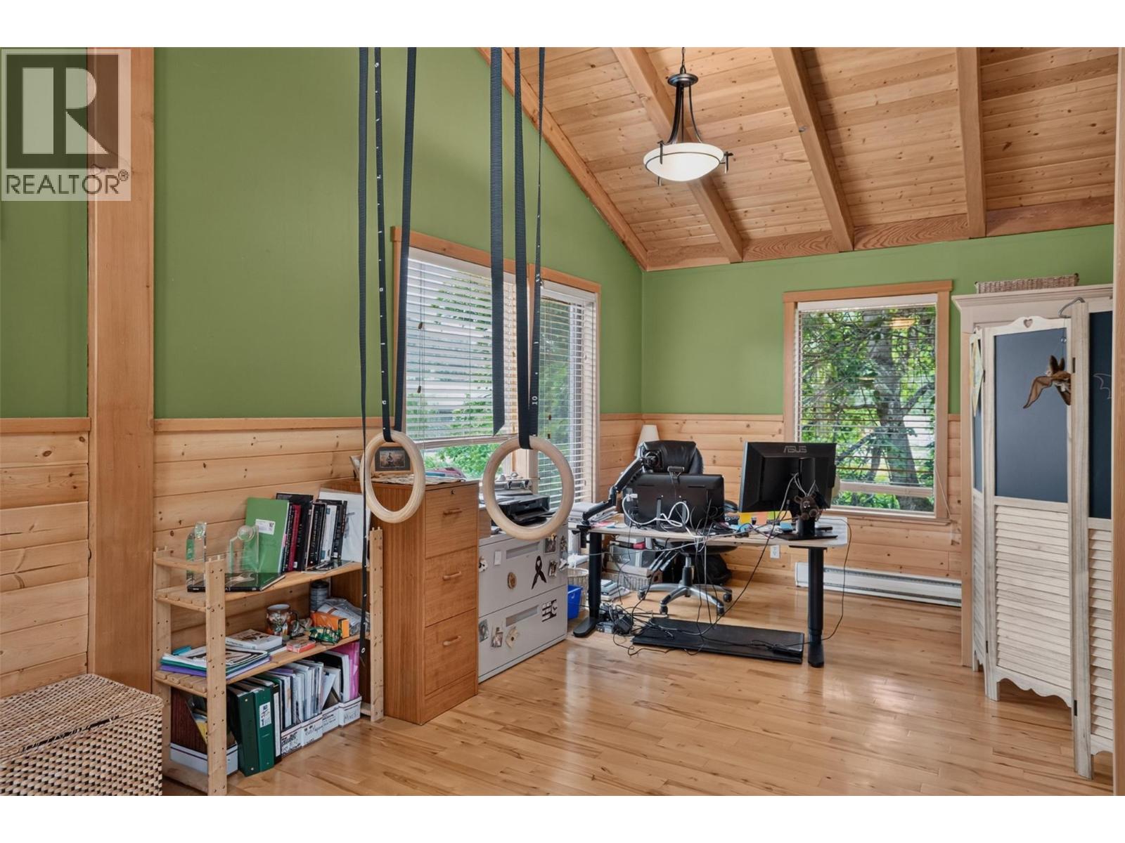 202 B Avenue, Kaslo, British Columbia V0G 1M0 - Photo 19 - 10393002